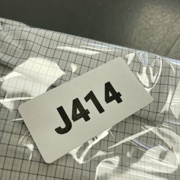 NEW Calvin Klein Men's M Button Down Dress Shirt White Checker Regular Fit - Picture 9 of 9